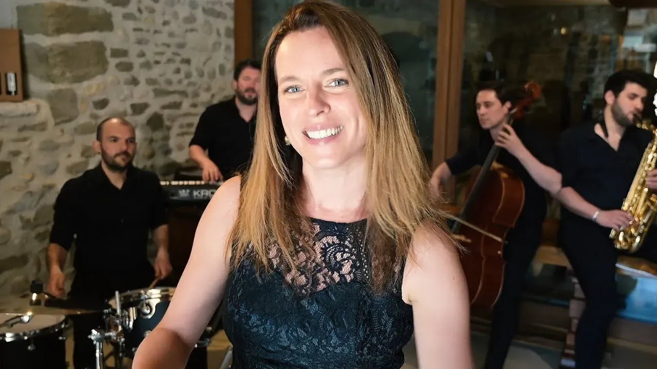 Vidéo « The lazy song - A Song for You »