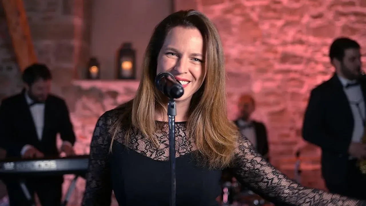 Vidéo « Just the two of us - A Song for You »